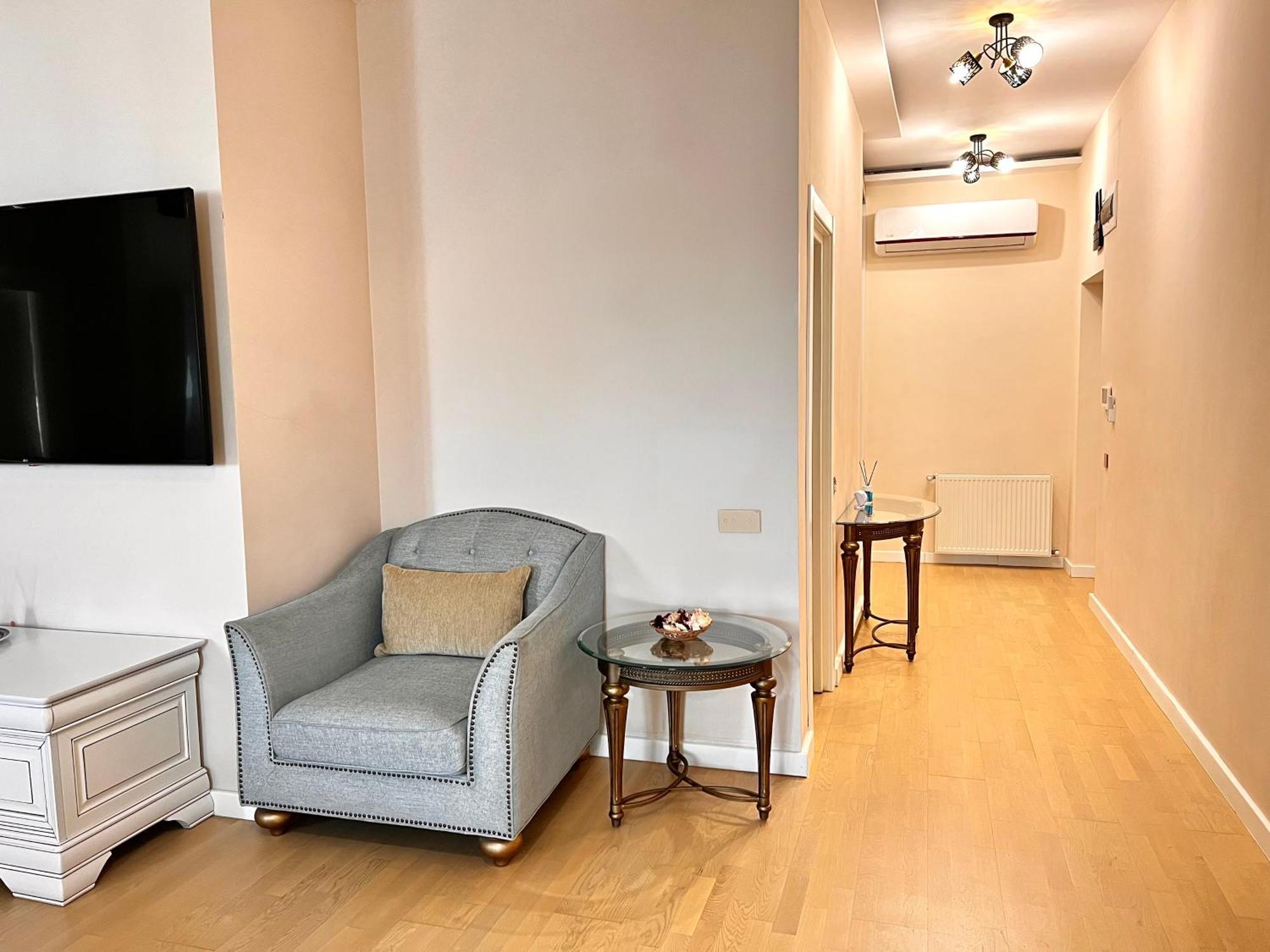 Next Apartments Constanta Bagian luar foto