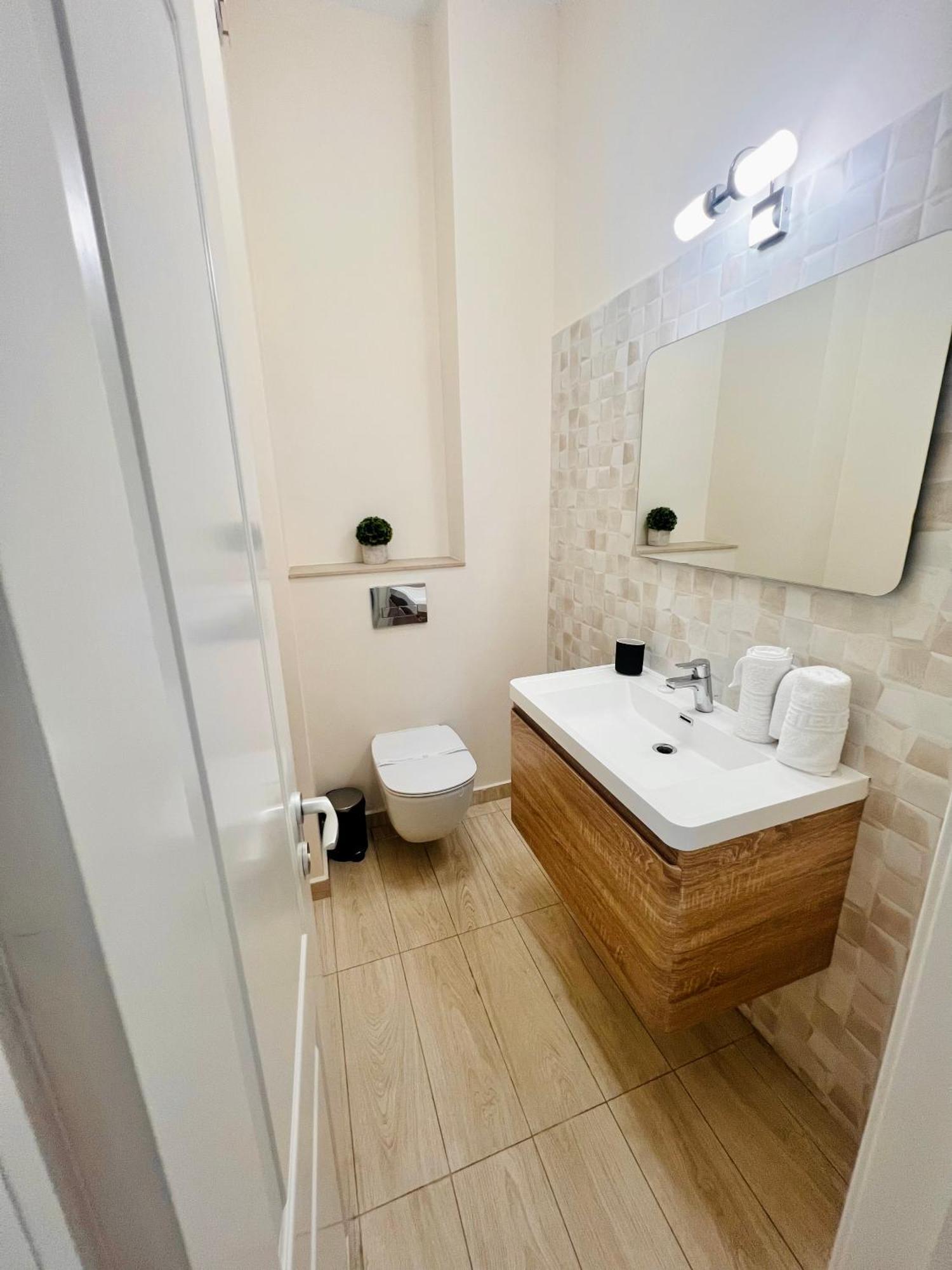 Next Apartments Constanta Bagian luar foto