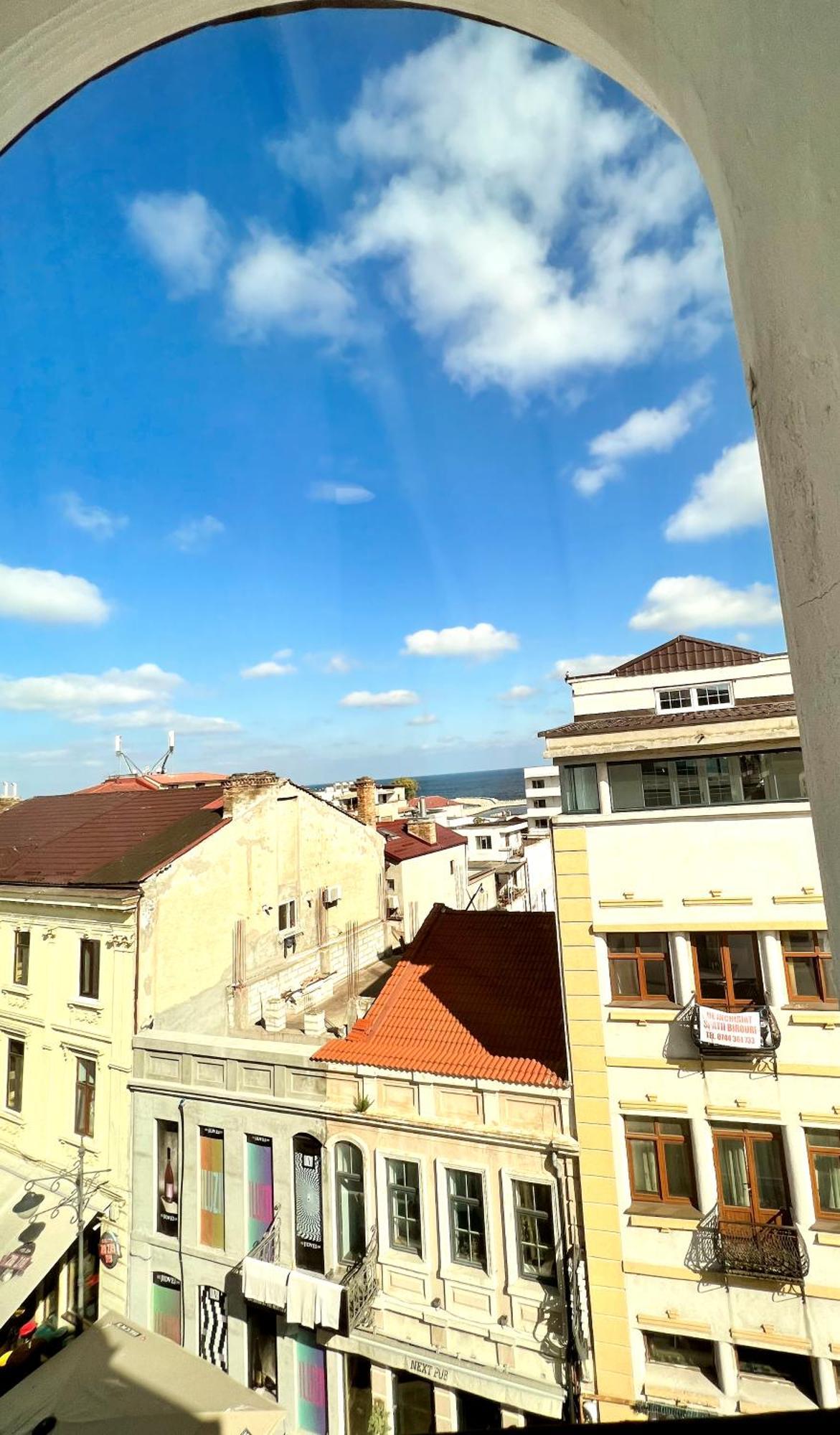 Next Apartments Constanta Bagian luar foto