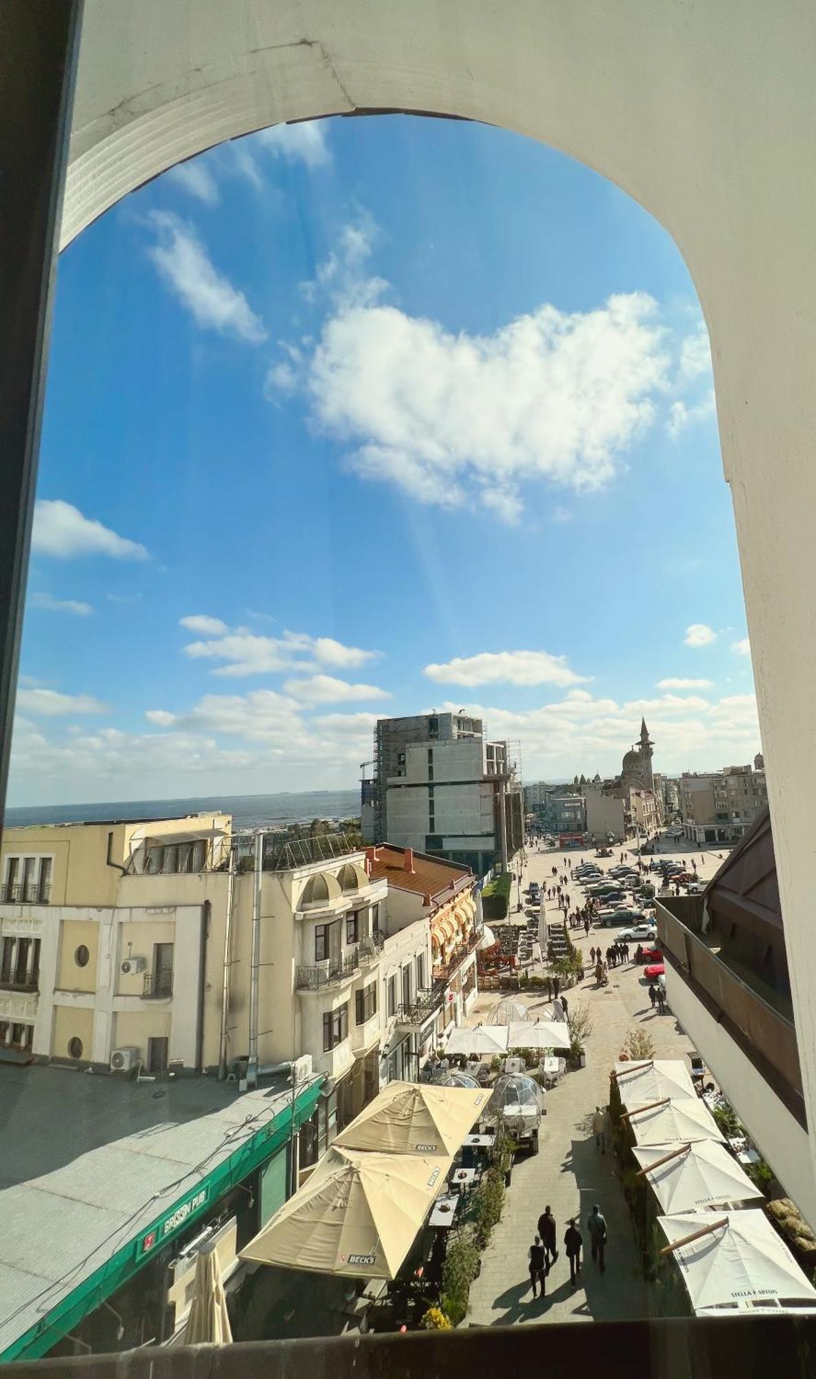 Next Apartments Constanta Bagian luar foto